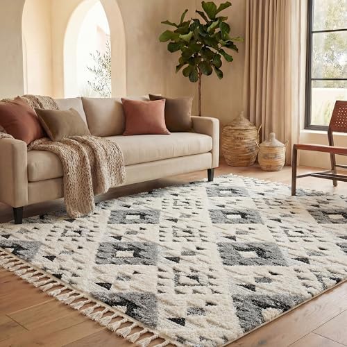 SAFAVIEH Area Rug 8x10 - Moroccan Tassel Shag Collection - Large - Ivory & Grey, Non-Shedding & Easy to Clean, Plush High-Low Texture, Ideal for Living Room, Bedroom, Dining Space (MTS688F)