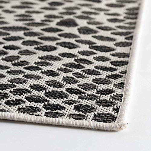 Unique Loom Outdoor Collection Area Rug - Cape Town (7' 10' x 10' Rectangle, Black/ Ivory)