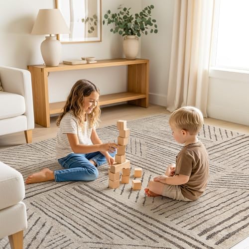 Rugshop Modern High-Low Patchwork Geometric Area Rug Cream 7'10" x 10'