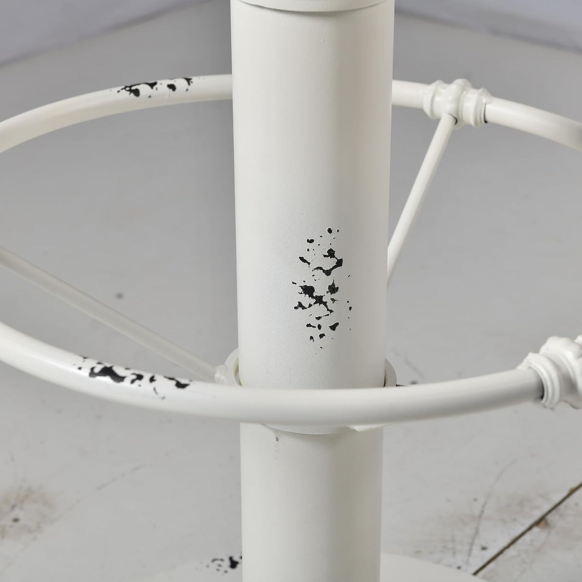 Industrial Pub Table 23.6" Iron Round Desktop 37.4" Height Cast Iron Bar Table Antique White