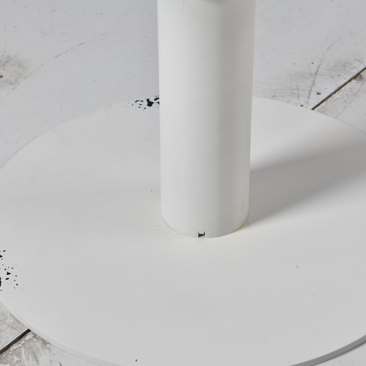 Industrial Pub Table 23.6" Iron Round Desktop 37.4" Height Cast Iron Bar Table Antique White