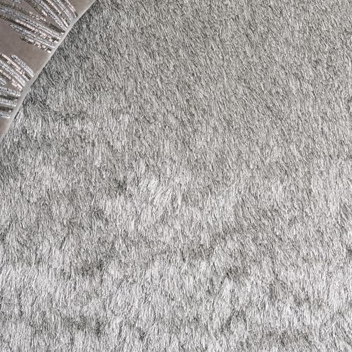 SAFAVIEH Area Rug 5x7 - Paris Shag Collection - Silver, Handmade, Soft Flowing Pile, Ideal for Living Room, Bedroom, Dining Space (SG511-7575)