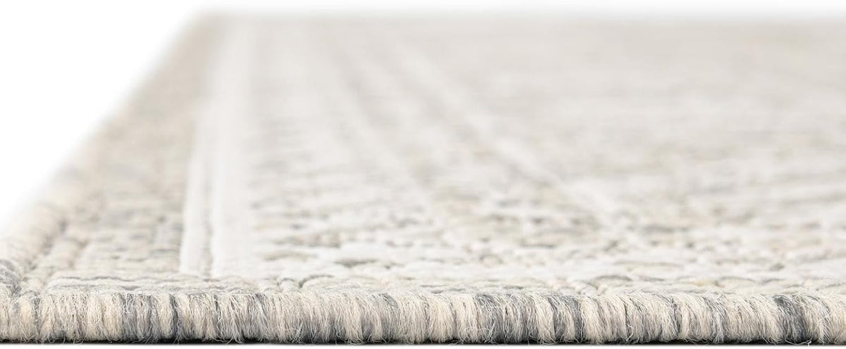 Rugs.com - Outdoor Aztec Rug – 2' x 3' 1 Light Gray Indoor/Outdoor Rug – Weather Resistant Flatweave for Patios, Decks, and Porches