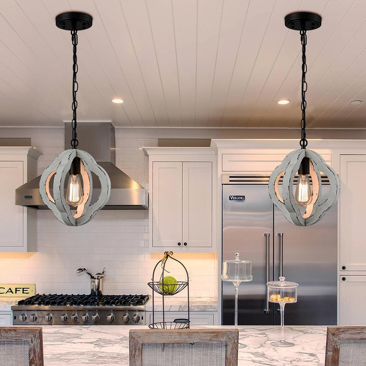samteen farmhouse wood pendant light with adjustable chain shown in use