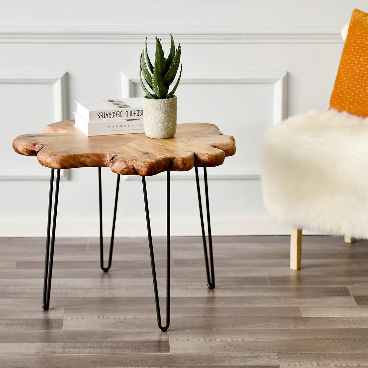 WELLAND Flower-Shaped Live Edge Cedar Coffee Table 32" W x 32" D x 20.5" H