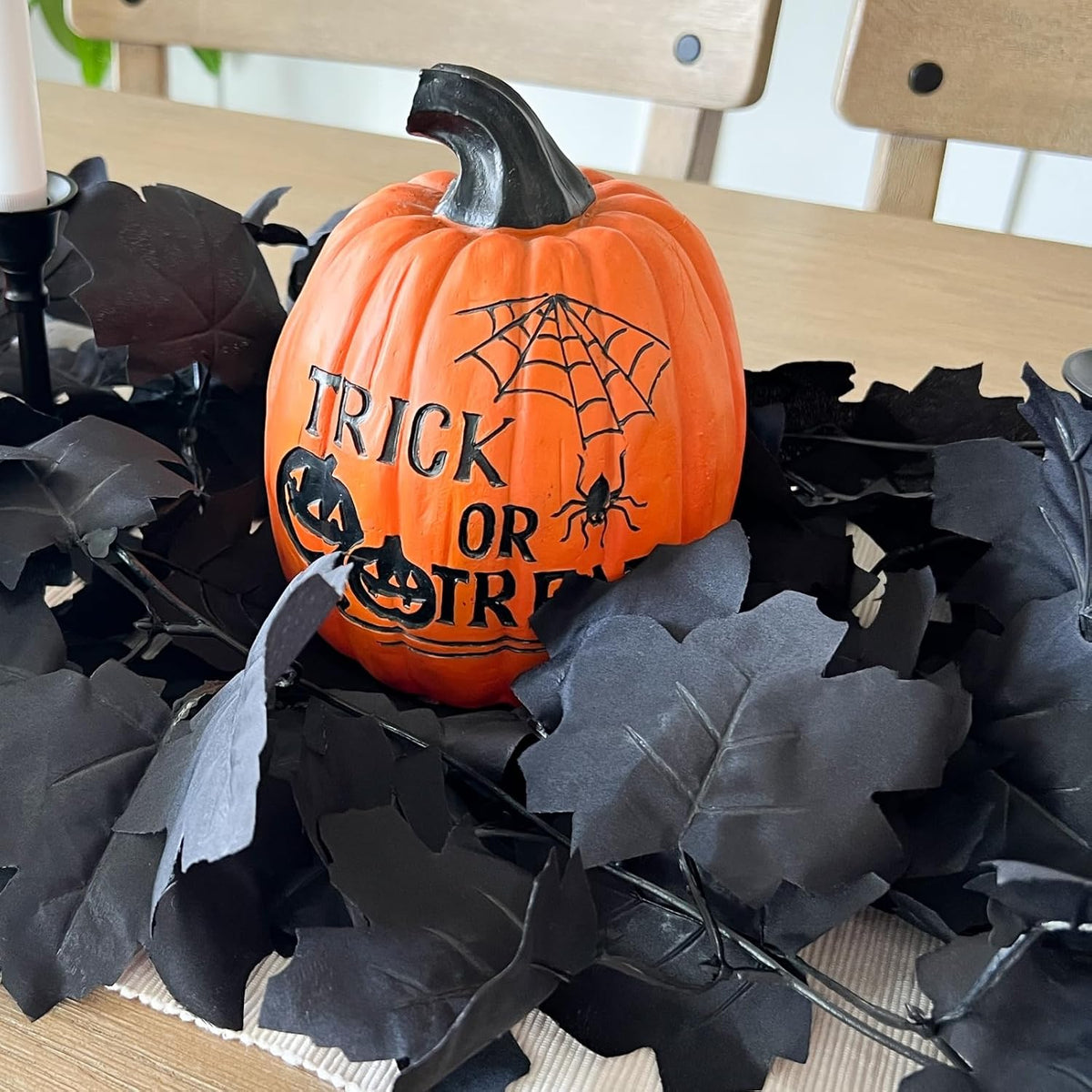 CQURE Black Maple Leaf Garland, 12PCS Halloween Garland Maple Leaves Fall Leaves Hanging Vines Halloween Thanksgiving Decor for Home Table Front Porch