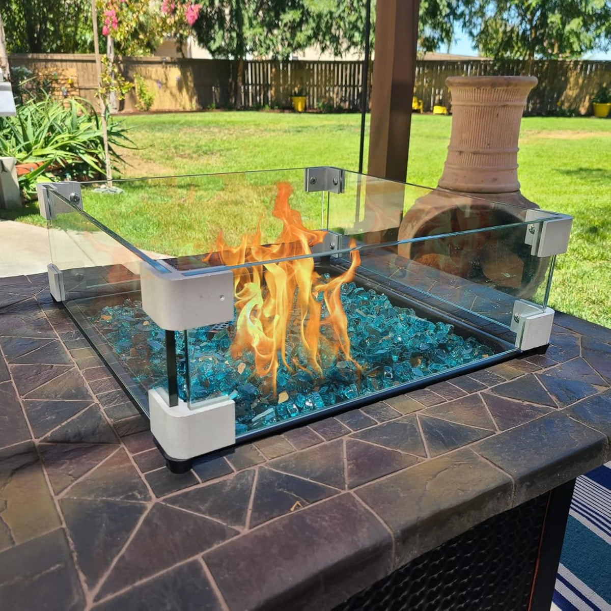 GASPRO 15" x 15" x 6" Fire Pit Glass Wind Guard, Tempered Glass Firepit Table Shield, Thick and Sturdy, with Hard Aluminum Corner Bracket & Rubber Feet, Easy to Assemble