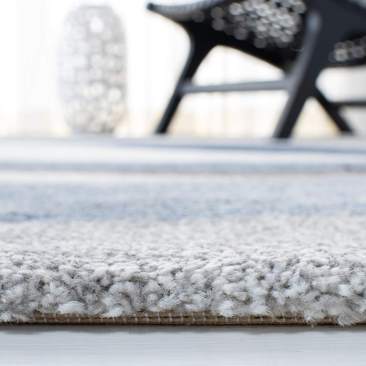 SAFAVIEH Hollywood Collection Area Rug - 9' x 12', Grey & Blue, Mid-Century Modern Design, Non-Shedding & Easy Care, Ideal for High Traffic Areas in Living Room, Bedroom (HLW766F)