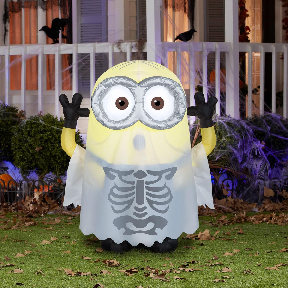 Gemmy 3.5 Ft Minion Dave in Ghost Skeleton Costume Halloween Airblown Inflatable Minions