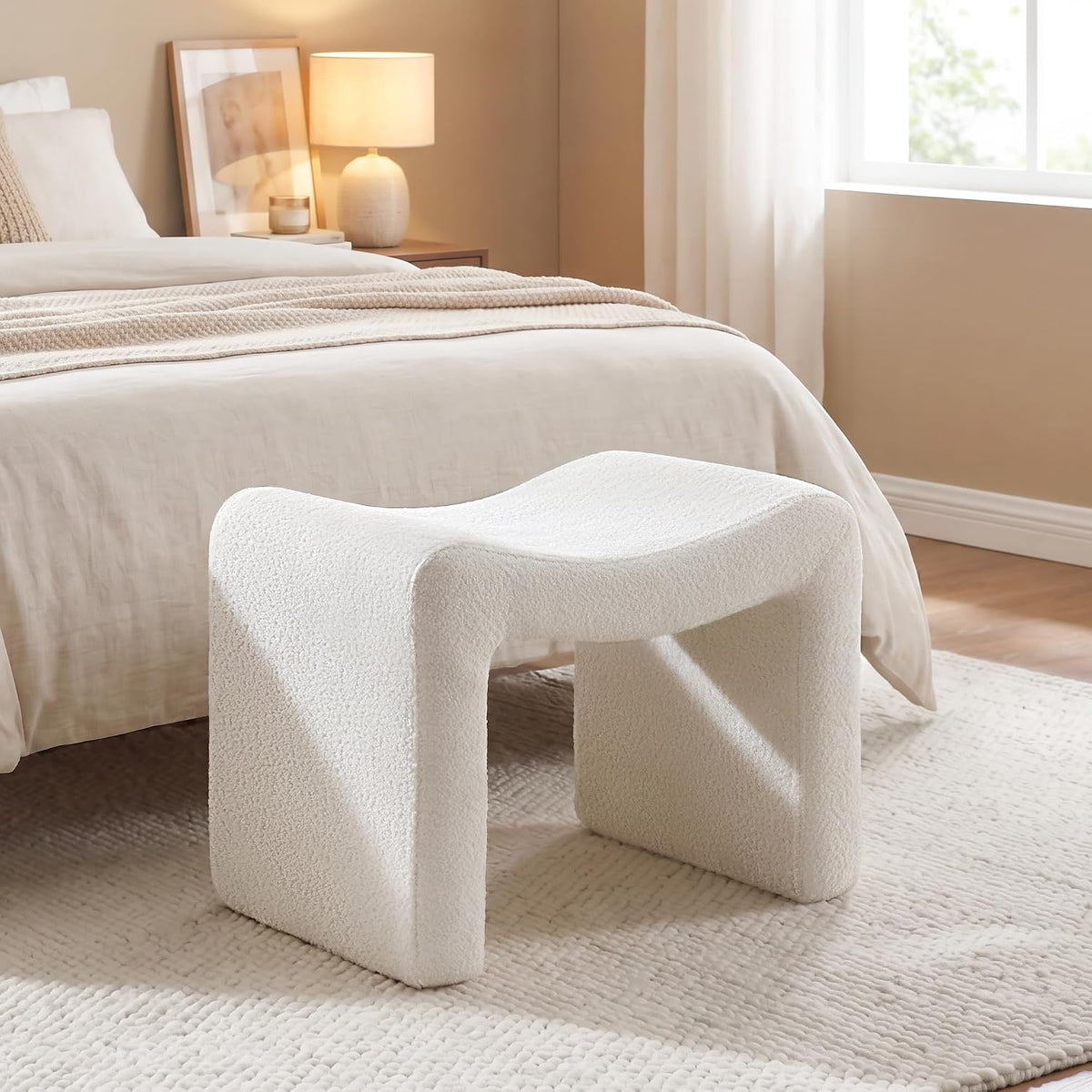 VANOMi Small Footstool Ottoman, Multi-Functional Modern Foot Stool, Sofa Footrest Extra Seating for Living Room, Entryway, Hallways and Bedrooms, Small, White