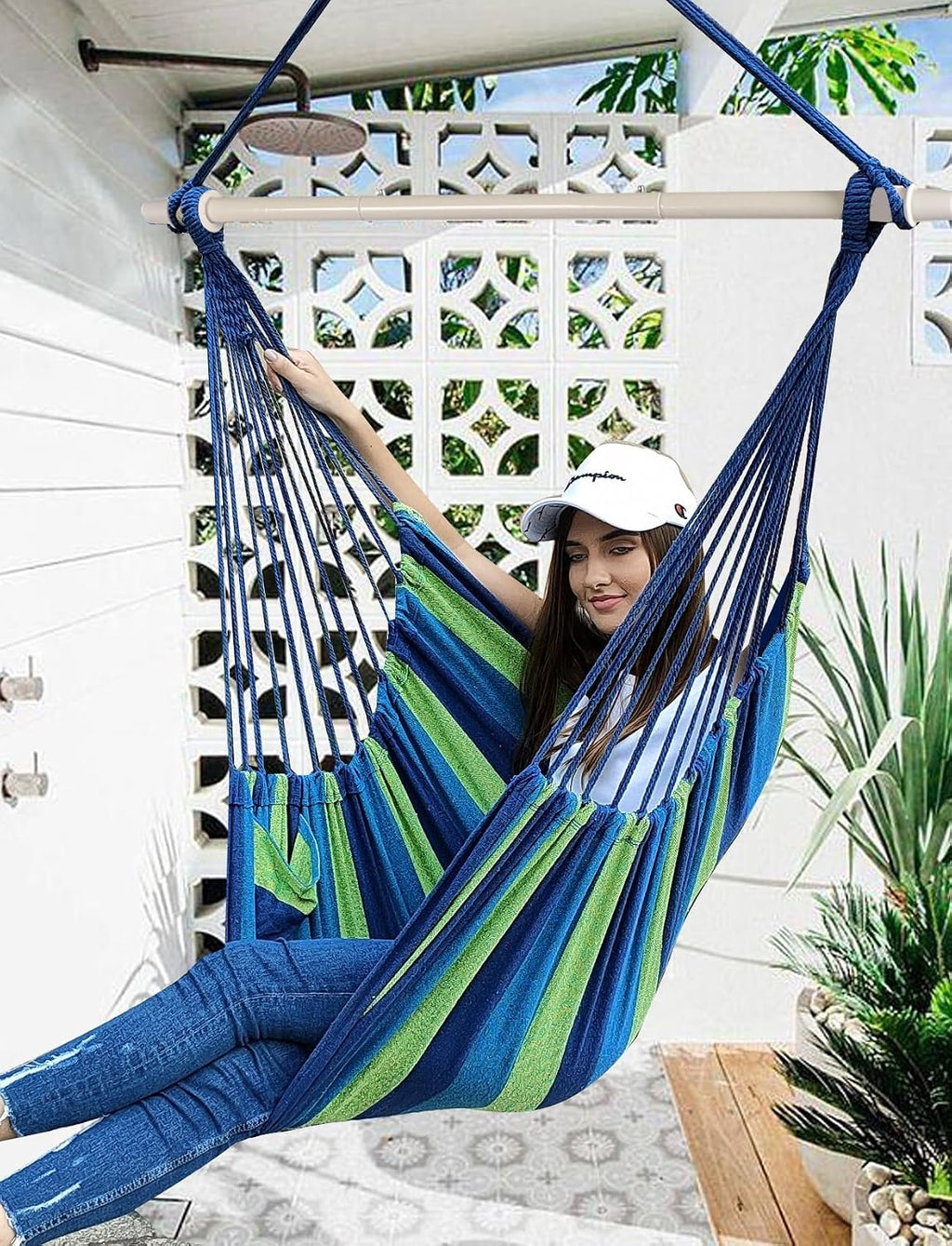chihee hammock swing chair - strong metal, collapsible shown in use
