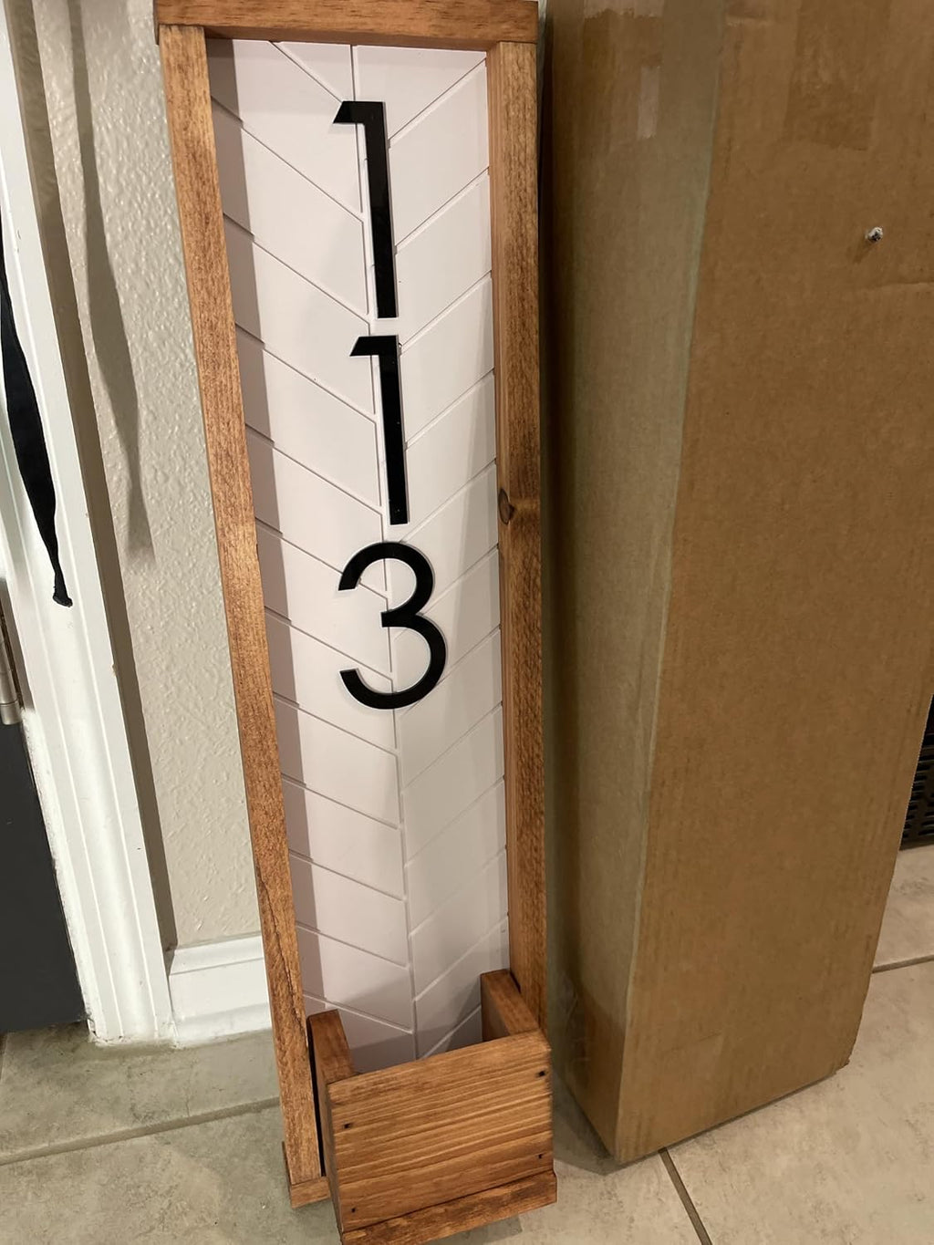 Fairview Customizable Vertical Address Sign Planter for your House, Vertical House Numbers Plaque for Outside Home, House Numbers Address Plaque, Modern House Number Sign, Waterproof Address Numbers