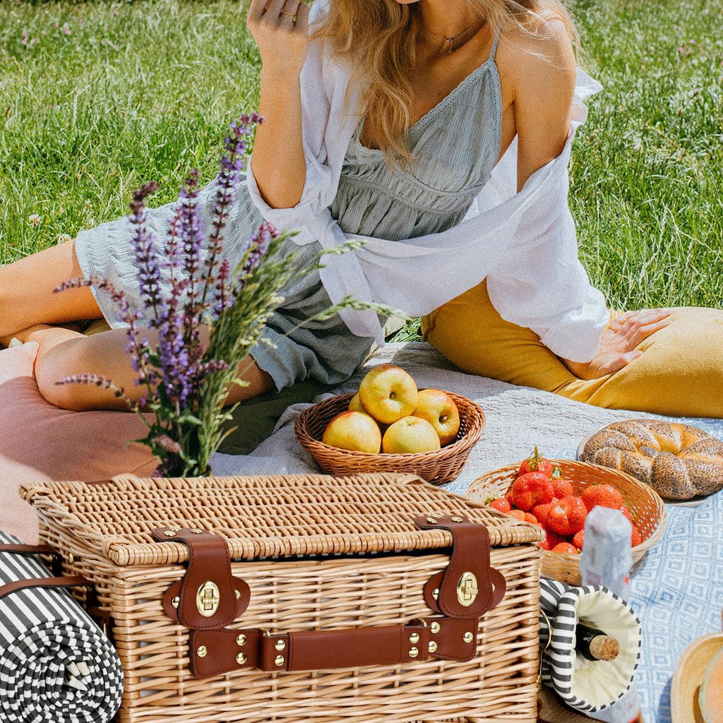 Picnic Basket with Blanket and Wine Pouch for 4, Wicker Picnic Set with Insulated Liner Cooler Bag Hamper for Camping,Wedding - Stripes