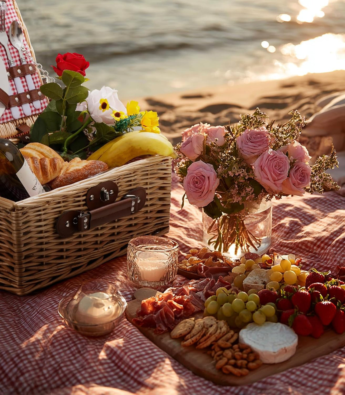 Picnic Basket for 2 with Lid and Handle Waterproof Picnic Blanket