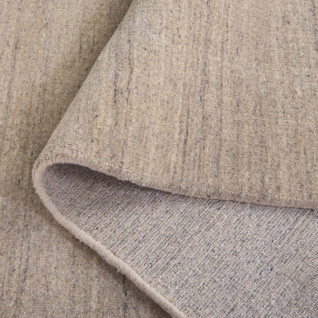 safavieh himalaya collection x-large area rug - 11', front angle view