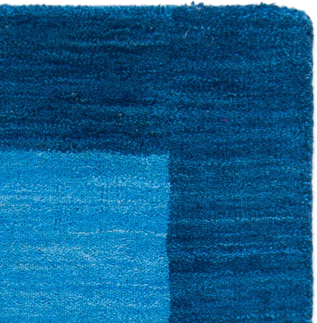 SAFAVIEH Himalaya Collection Area Rug - 10' x 14', Light Blue & Dark Blue, Handmade Wool, Ideal for High Traffic Areas in Living Room, Bedroom (HIM580A)
