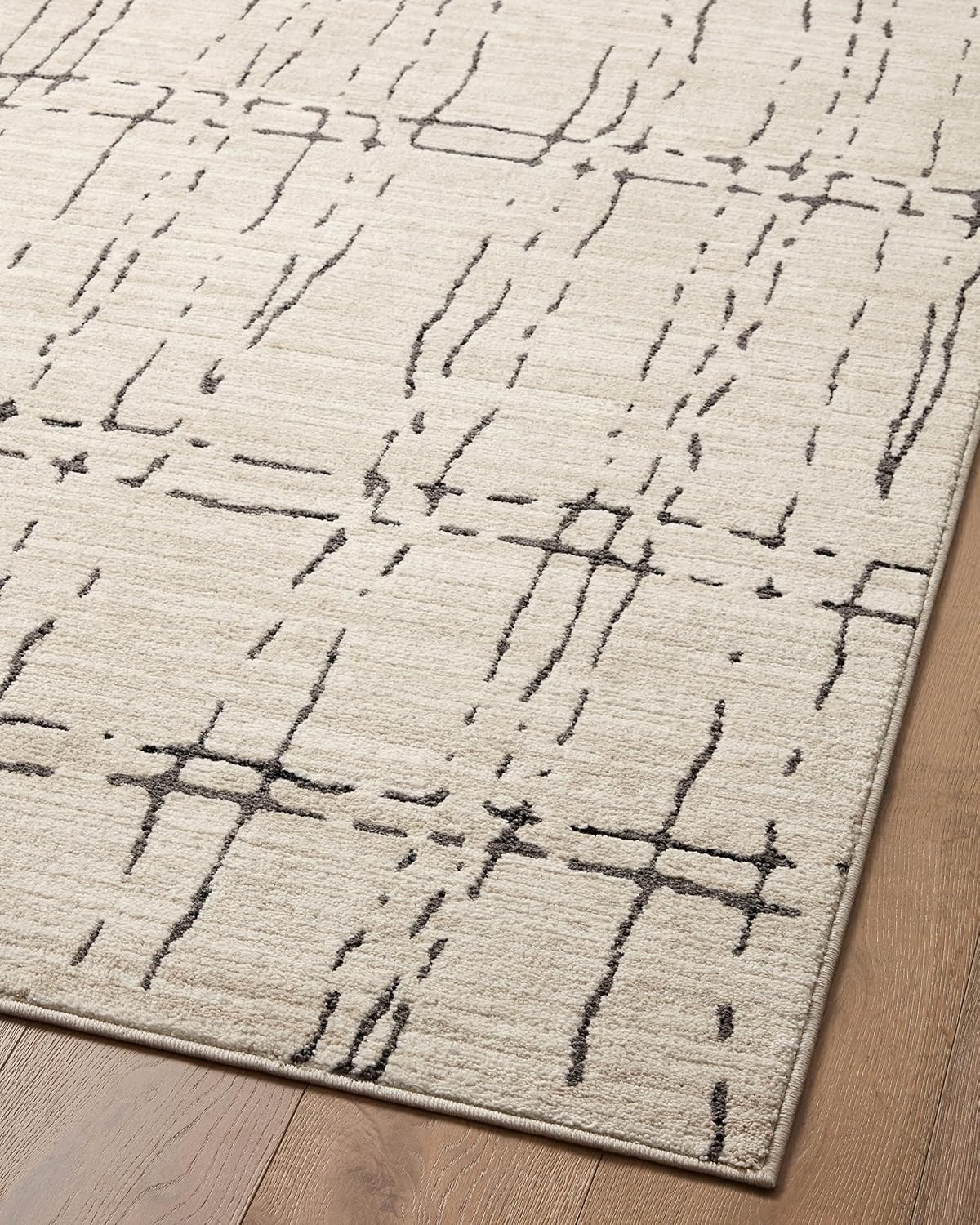 Loloi Darby Sand/Dk. Grey 7'-10" x 10' Area Rug