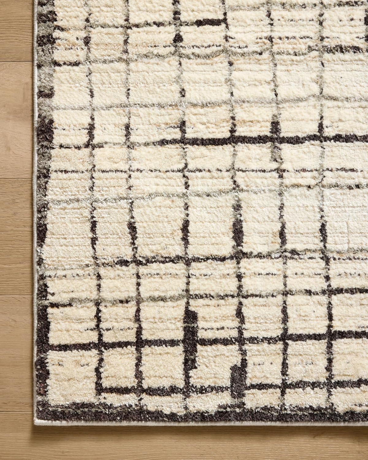 Loloi Jeremiah Brent Bleecker Ivory/Charcoal 6'-7" x 9'-3" Area Rug