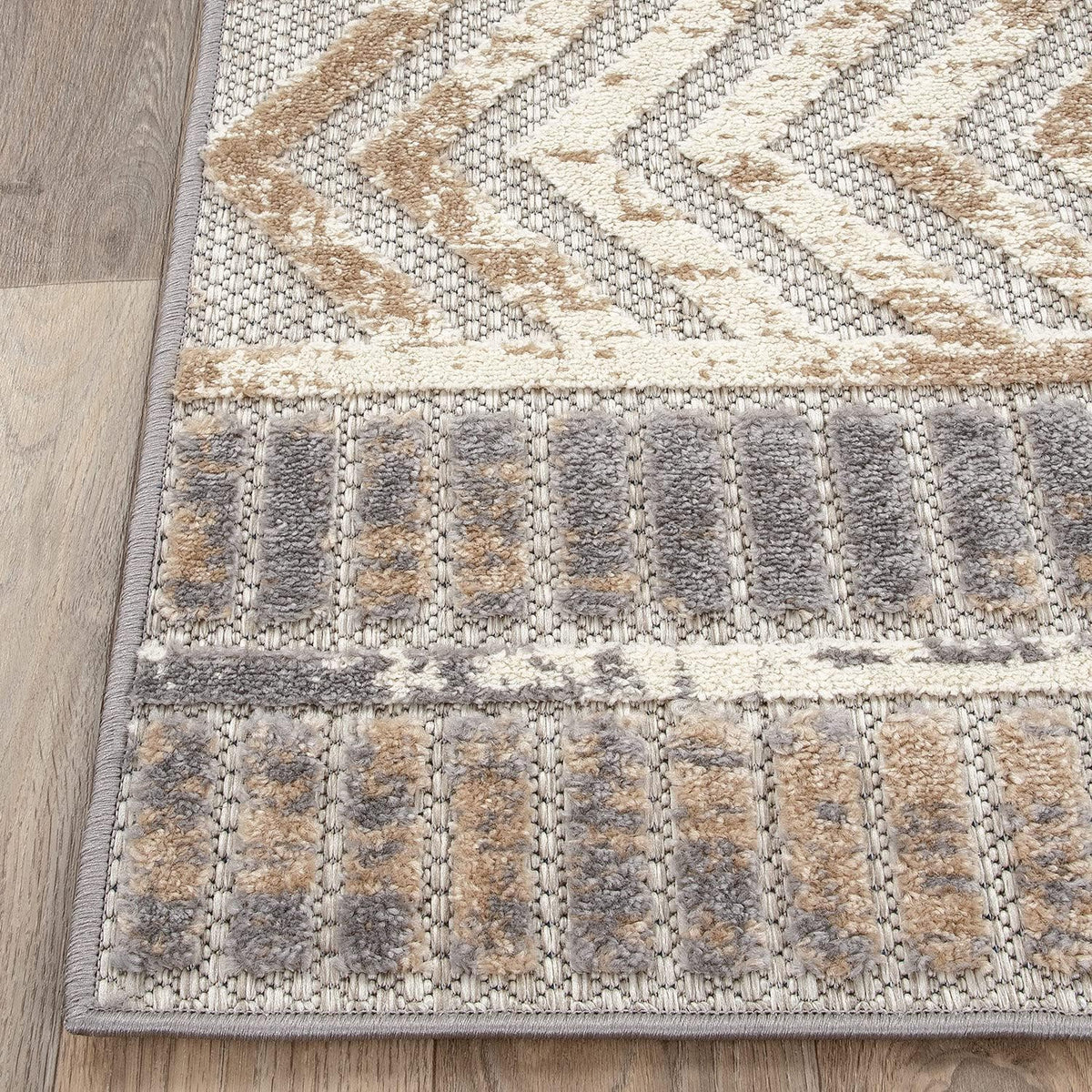Rugshop Tribal Stripe Indoor/Outdoor Distressed Deck Area Rug Beige 4' x 6'