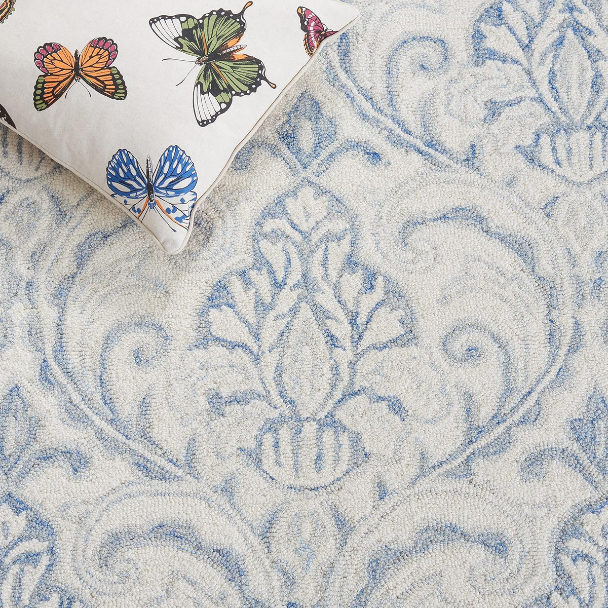 SAFAVIEH Micro-Loop Collection 10' x 14' IvoryBlue MLP532A Handmade Premium Wool Living Room Dining Bedroom Area Rug