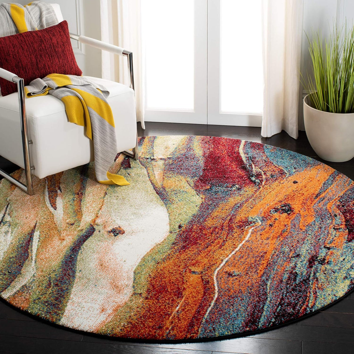 SAFAVIEH Glacier Collection Area Rug - 12' Round, Red & Green, Modern Abstract Design, Non-Shedding & Easy Care, Ideal for High Traffic Areas in Living Room, Bedroom (GLA126Q)
