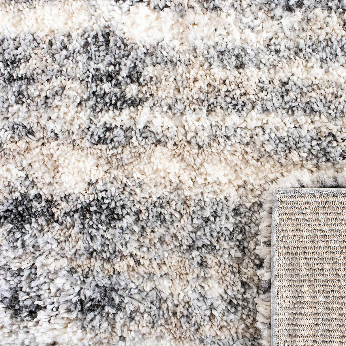 SAFAVIEH Fontana Shag Collection Area Rug - 6'7" x 9', Grey & Ivory, Modern Design, Non-Shedding & Easy Care, 2-inch Thick Ideal for High Traffic Areas in Living Room, Bedroom (FNT856G)