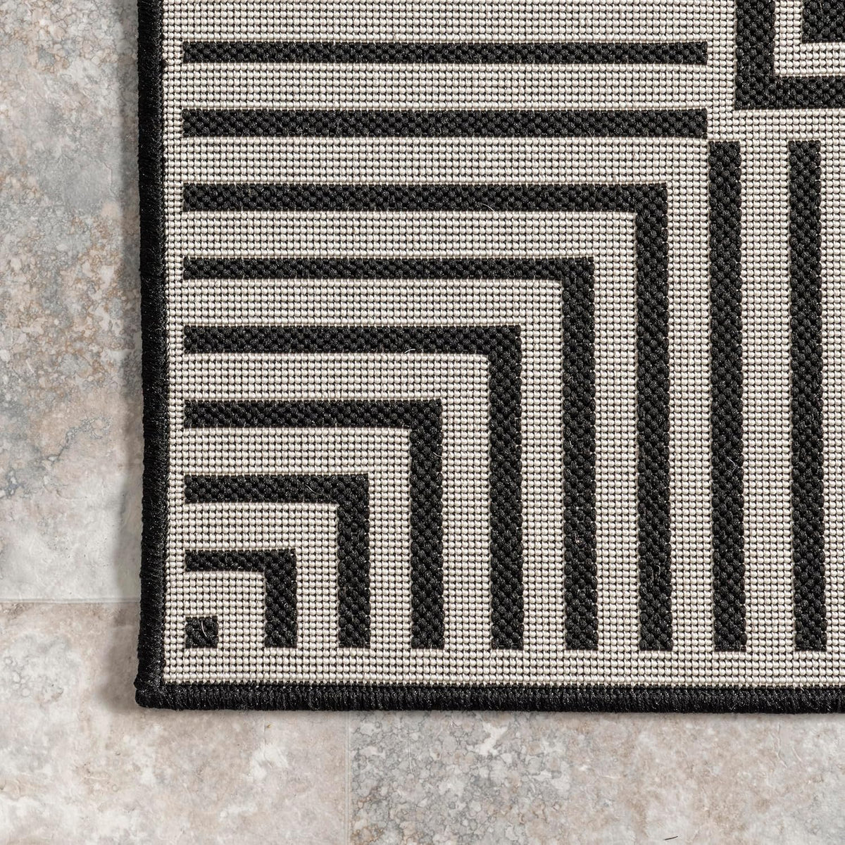 Nuloom Asha Black/Ivory, 5' x 8', Casual, Striped Border, Soft and Cozy, High Traffic, Stain Resistant, Easy Clean, Durable Area Rug for Indoor/Outdoor Patio, Deck, Porch, Garden, Courtyard