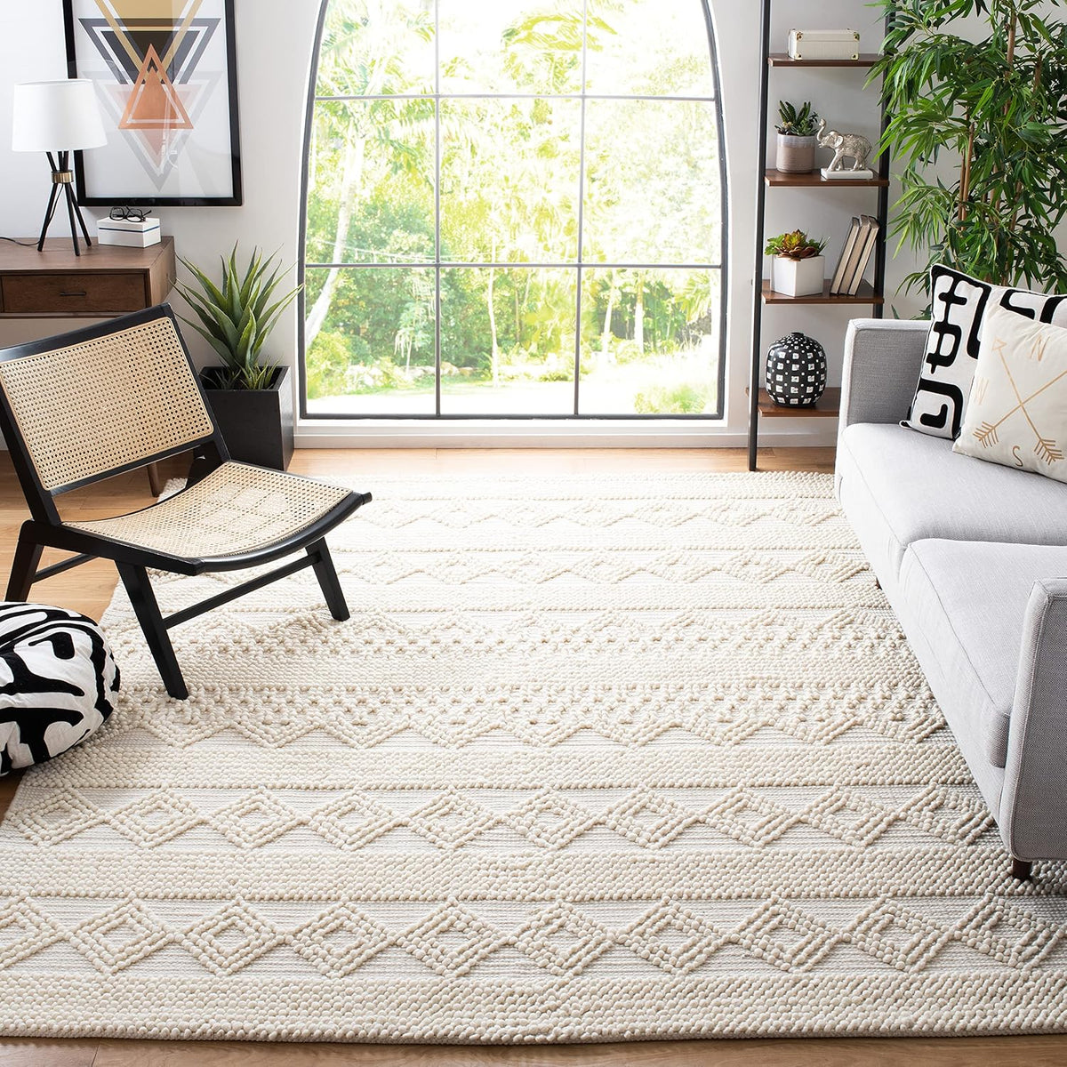 SAFAVIEH Area Rug 8x10 - Natura Collection - Large - Ivory, Handmade Wool & Cotton, Moroccan Boho Tribal Design, Ideal for Living Room, Bedroom, Dining Space (NAT102C)
