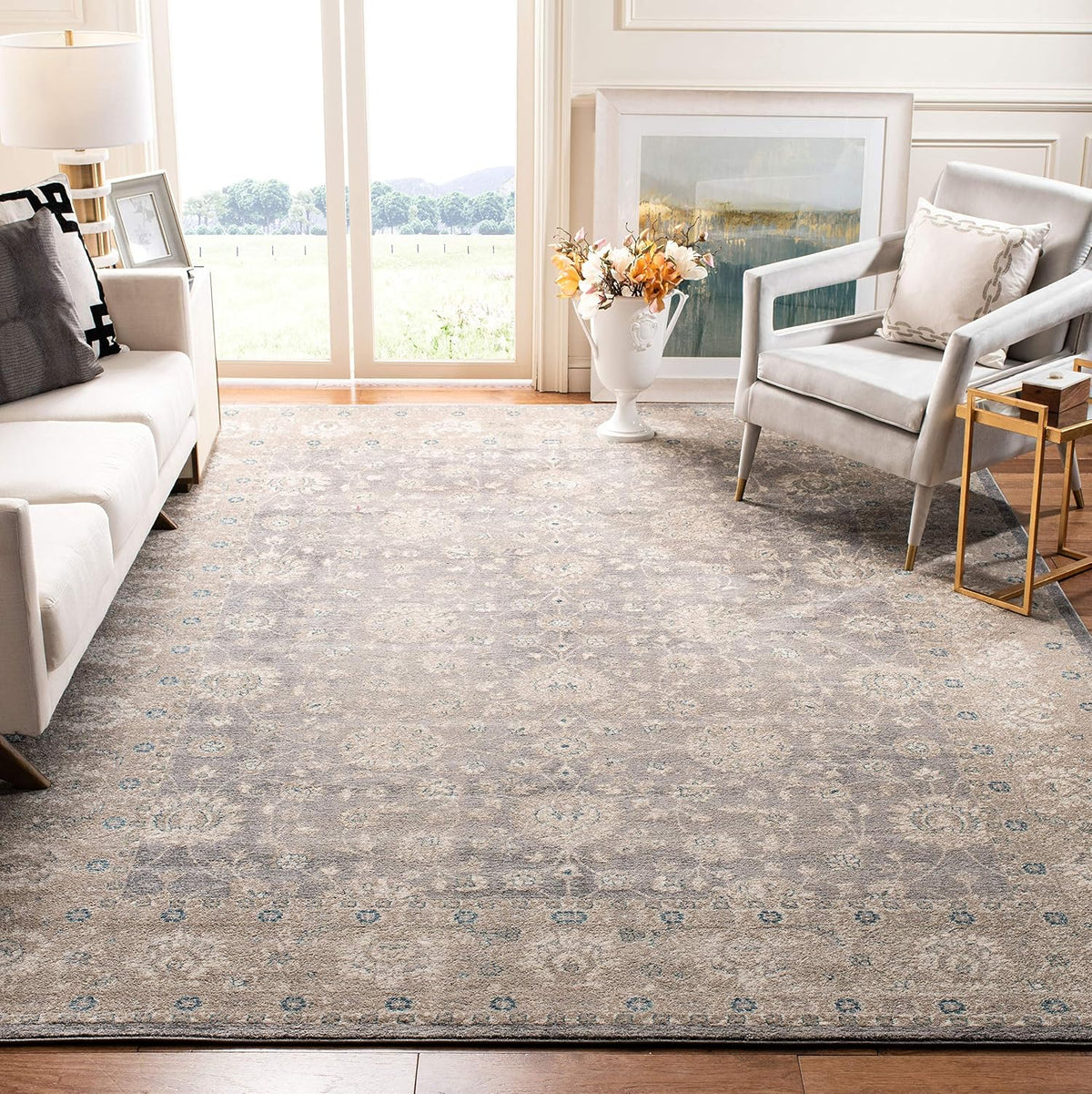 SAFAVIEH Sofia Collection Area Rug - 10' x 14', Light Grey & Beige, Vintage Oriental Distressed Design, Non-Shedding & Easy Care, Ideal for High Traffic Areas in Living Room, Bedroom (SOF330B)